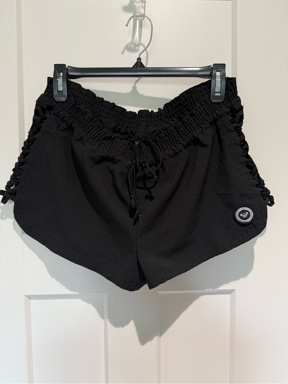 Roxy side lace-up black boardshorts size large - swim shorts